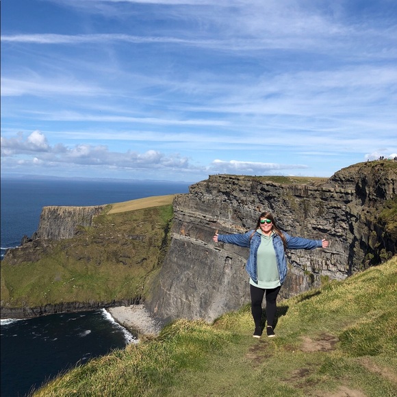 Meet your Posher, Laura - Picture 7 of 11